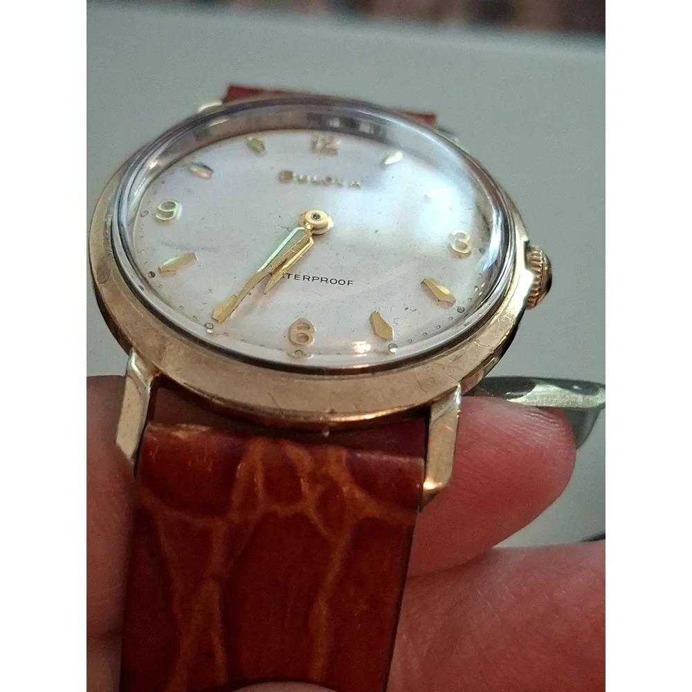 Bulova G875046 17 Jewel Manual Wind, 10KT RGB Mens Watch. Brown Leather Band.